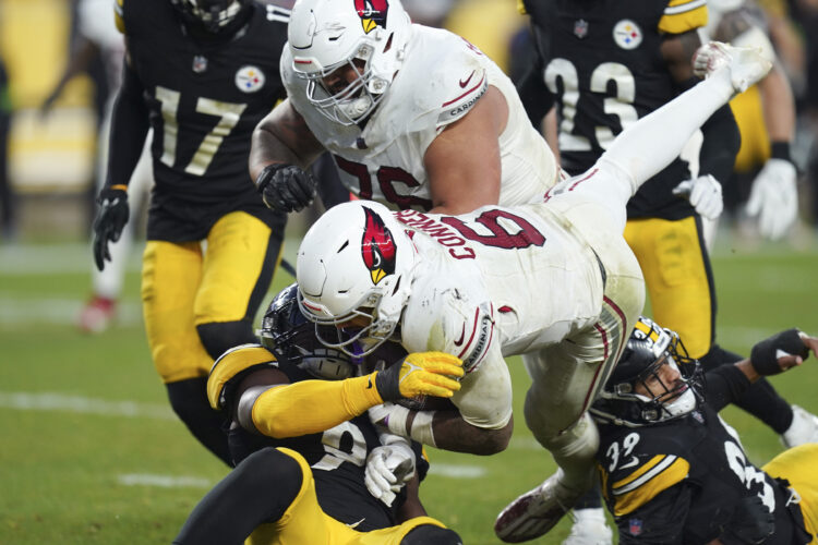 Bad weather, delays bother Steelers, not Cards